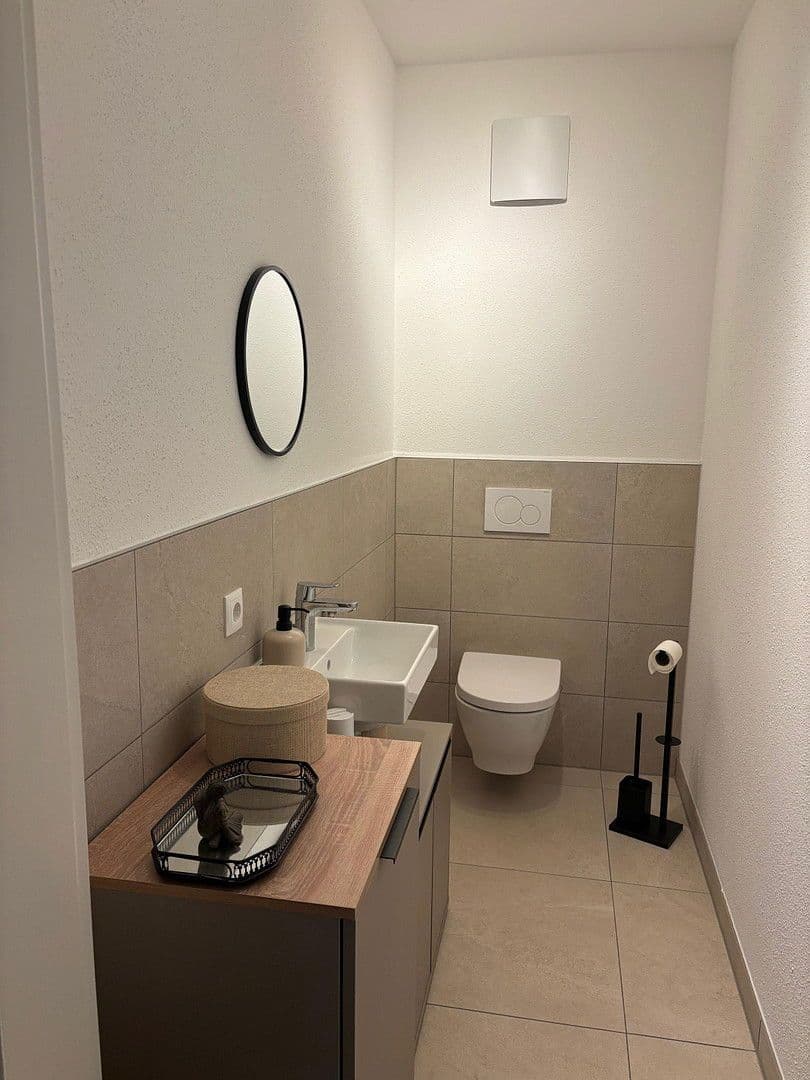 Pronájem bytu 3+1 83 m², Bahnhofstr. 18b, Grafing, Bavorsko Pronájem bytu 3+1 83 m², Bahnhofstr. 18b, Grafing, Bavorsko