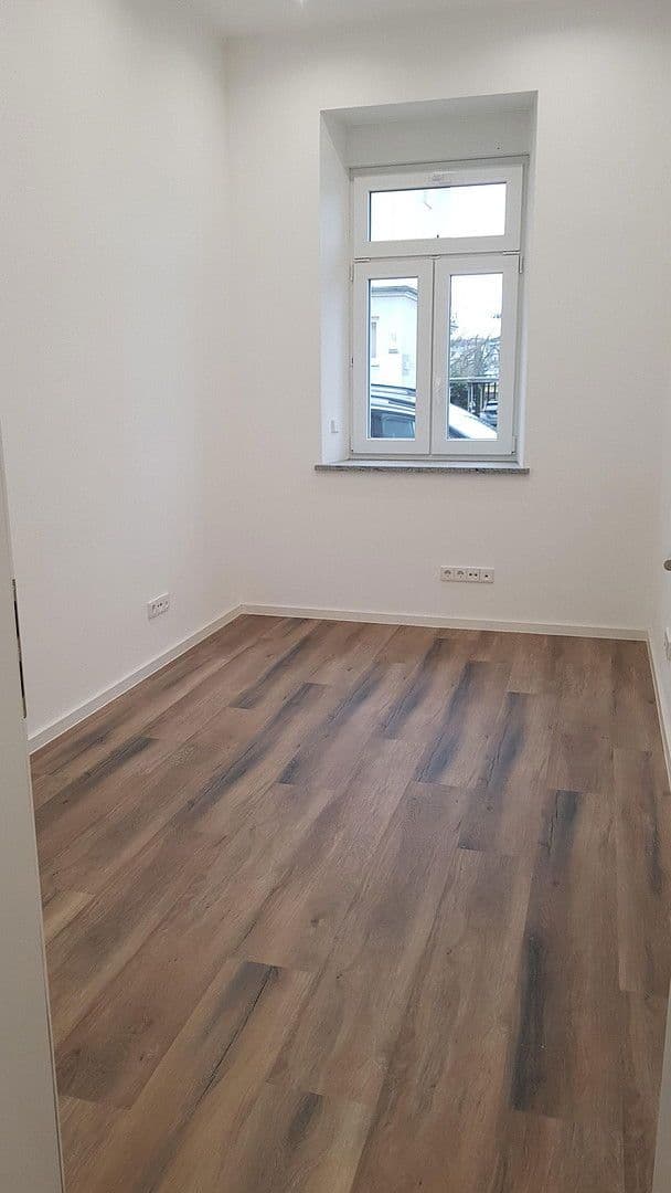 Pronájem bytu 2+1 88 m², Oelsnitzer Str. 19, Hof, Bavorsko Pronájem bytu 2+1 88 m², Oelsnitzer Str. 19, Hof, Bavorsko