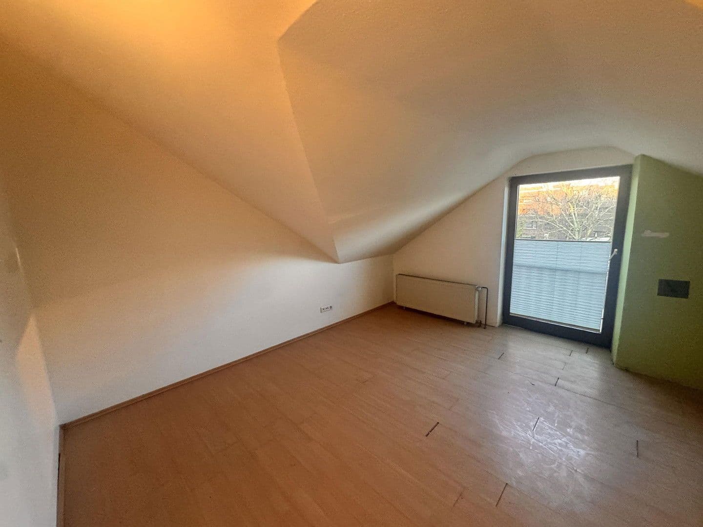 Prodej domu 127 m², pozemek 189 m², Düsseldorf, Severní Porýní-Vestfálsko Prodej domu 127 m², pozemek 189 m², Düsseldorf, Severní Porýní-Vestfálsko
