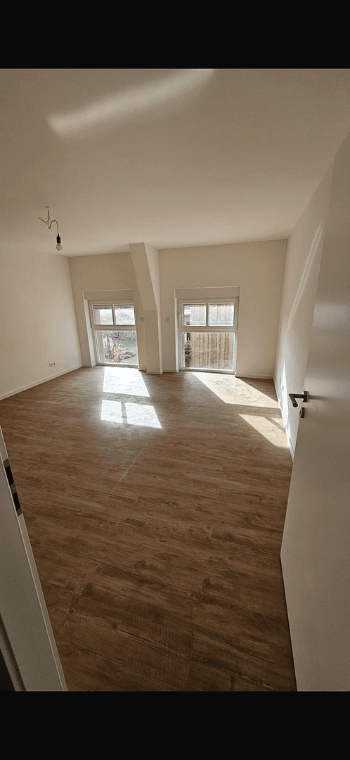 Prodej domu 175 m², pozemek 100 m², Rathausstr. 27, Hasselroth, Hessen Prodej domu 175 m², pozemek 100 m², Rathausstr. 27, Hasselroth, Hessen