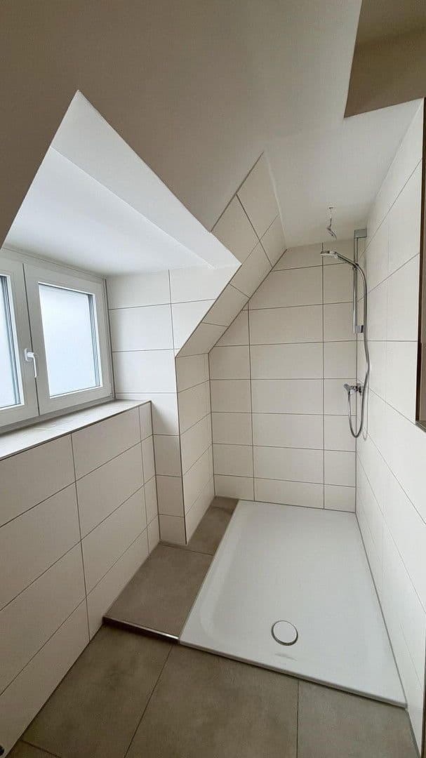 Pronájem bytu 4+1 89 m², Hardenbergplatz 8, Nürnberg, Bavorsko Pronájem bytu 4+1 89 m², Hardenbergplatz 8, Nürnberg, Bavorsko