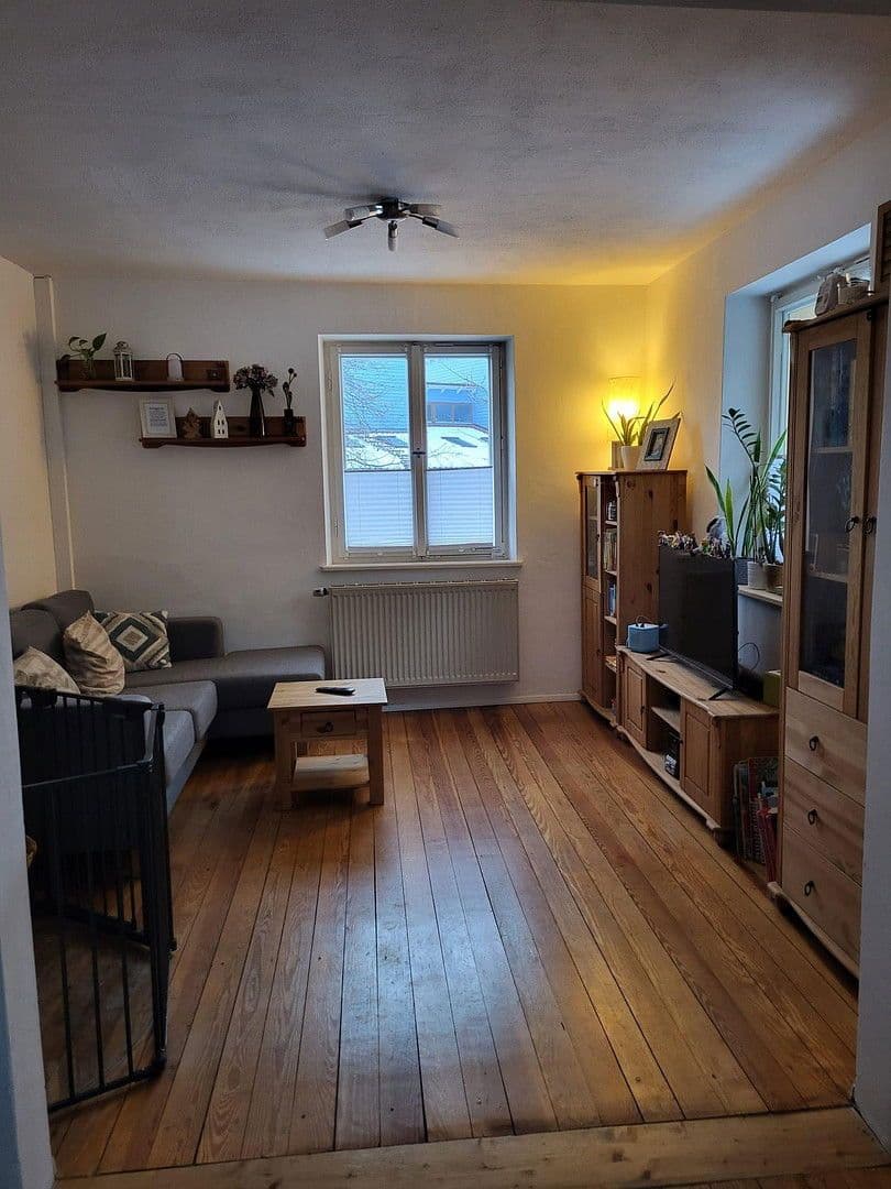 Pronájem domu 90 m², pozemek 350 m², Röthenbach an der Pegnitz, Bavorsko Pronájem domu 90 m², pozemek 350 m², Röthenbach an der Pegnitz, Bavorsko