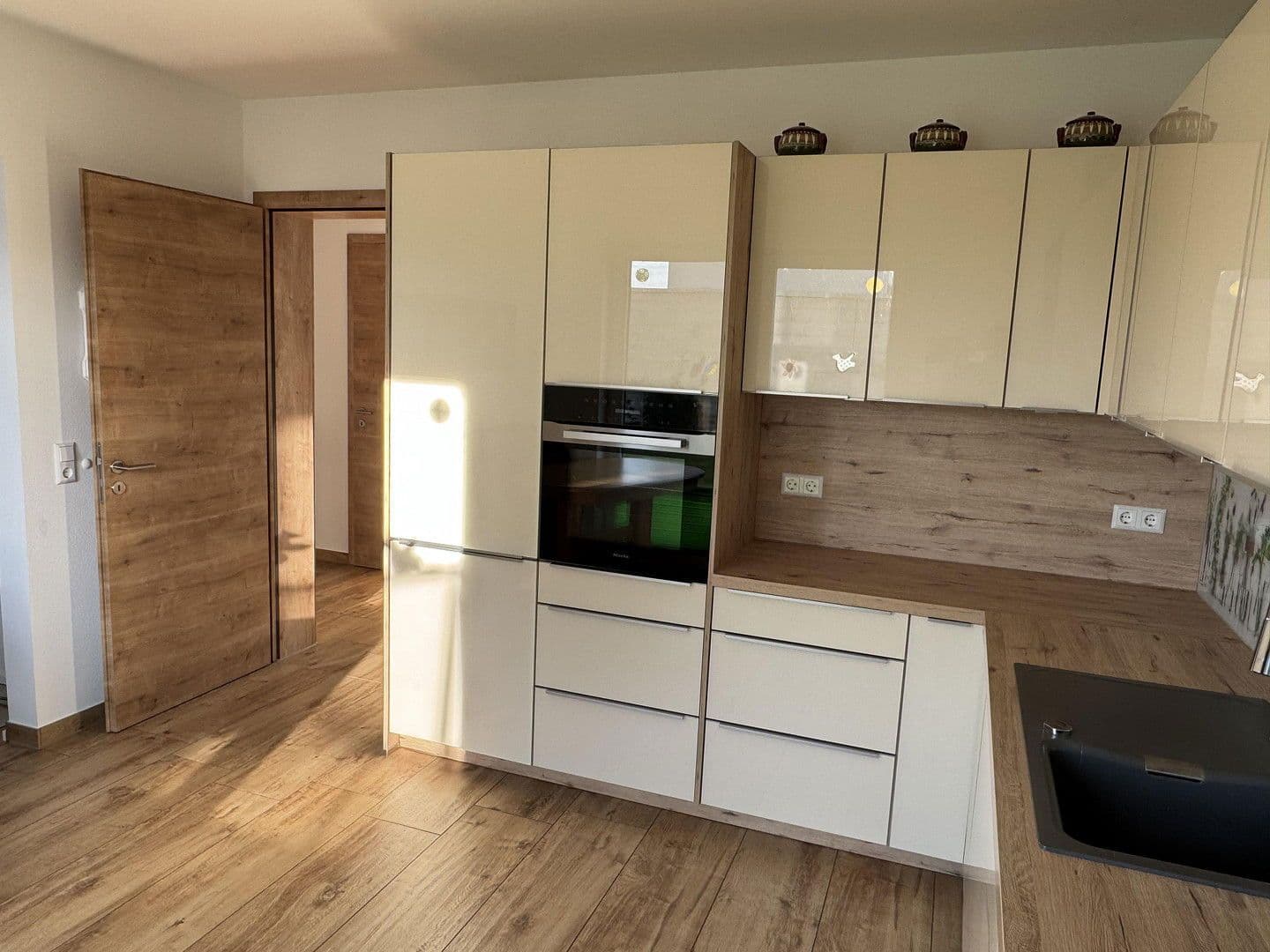 Prodej domu 227 m², pozemek 639 m², Laupheim, Bádensko-Württembersko Prodej domu 227 m², pozemek 639 m², Laupheim, Bádensko-Württembersko