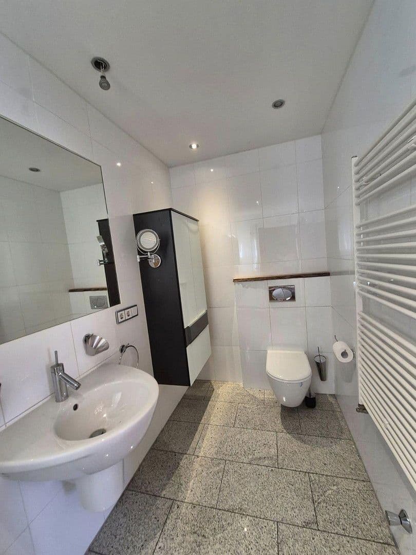 Pronájem bytu 4+1 132 m², Argenthal, Porýní-Falc Pronájem bytu 4+1 132 m², Argenthal, Porýní-Falc