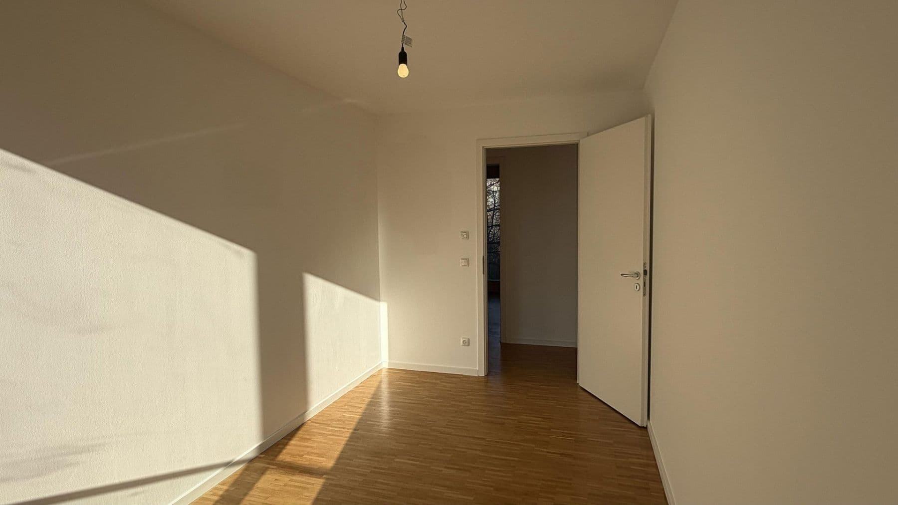 Prodej bytu 4+1 92 m², München, Bavorsko Prodej bytu 4+1 92 m², München, Bavorsko