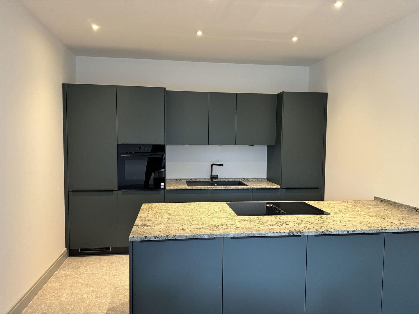 Pronájem domu 140 m², pozemek 175 m², Hamburg, Hamburg Pronájem domu 140 m², pozemek 175 m², Hamburg, Hamburg