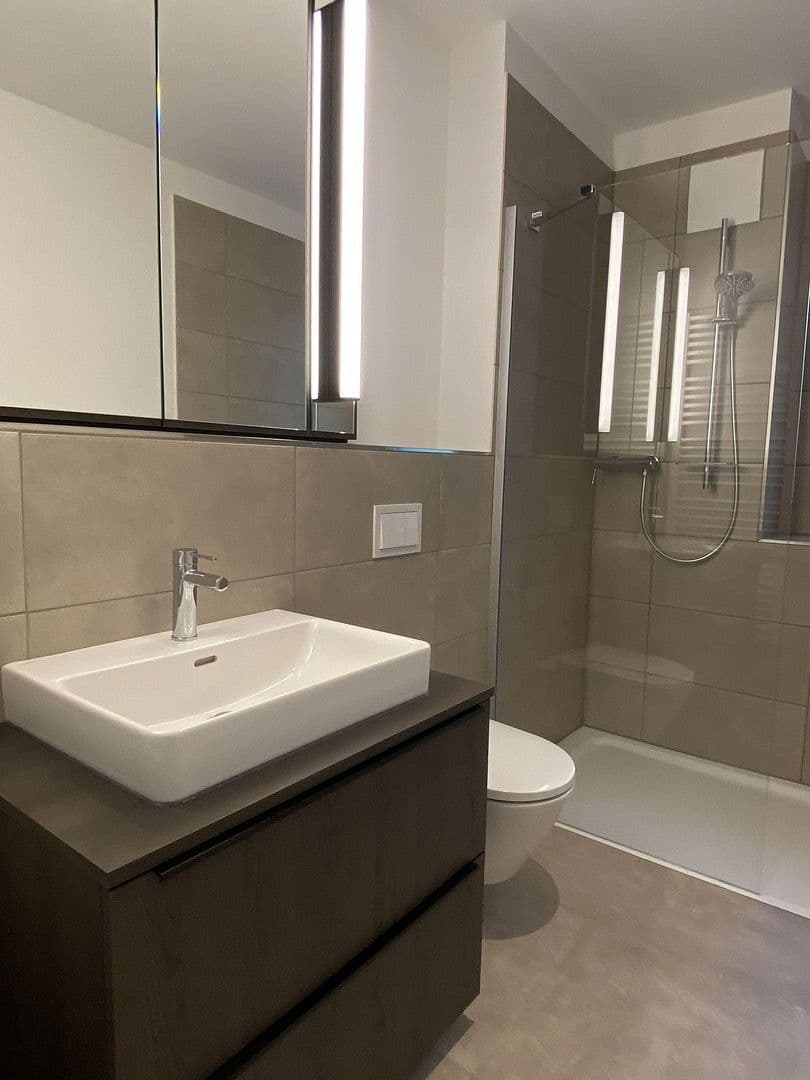 Pronájem bytu 4+1 112 m², Uhlenhorster Weg 31B, Hamburg, Hamburg Pronájem bytu 4+1 112 m², Uhlenhorster Weg 31B, Hamburg, Hamburg