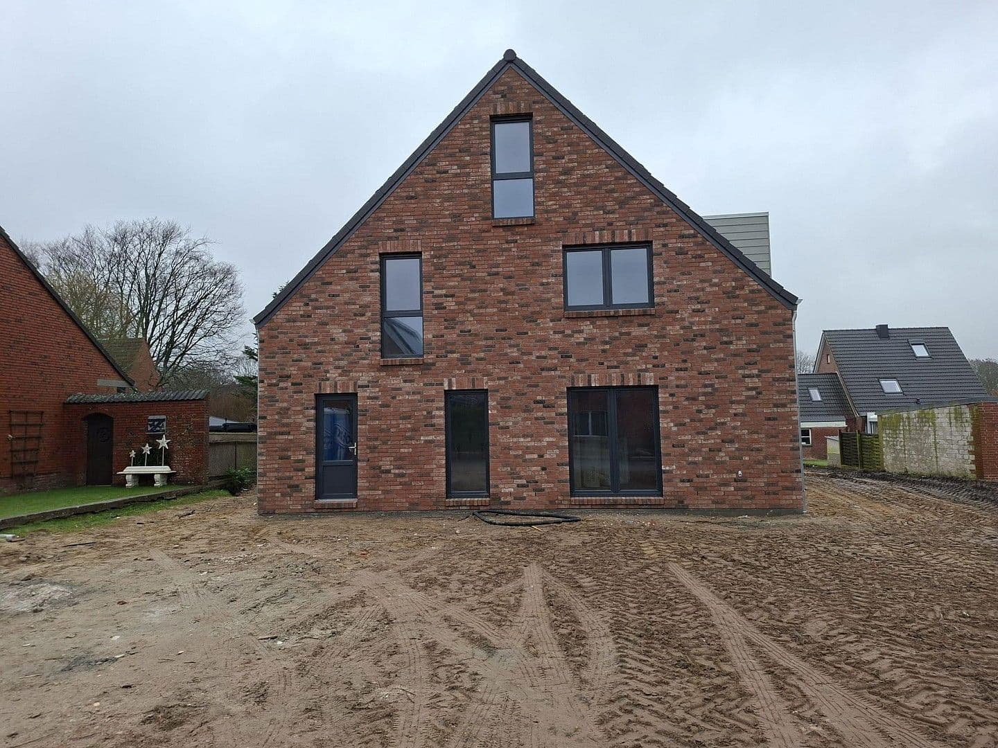 Pronájem domu 129 m², pozemek 400 m², Mildstedt, Šlesvicko-Holštýnsko Pronájem domu 129 m², pozemek 400 m², Mildstedt, Šlesvicko-Holštýnsko