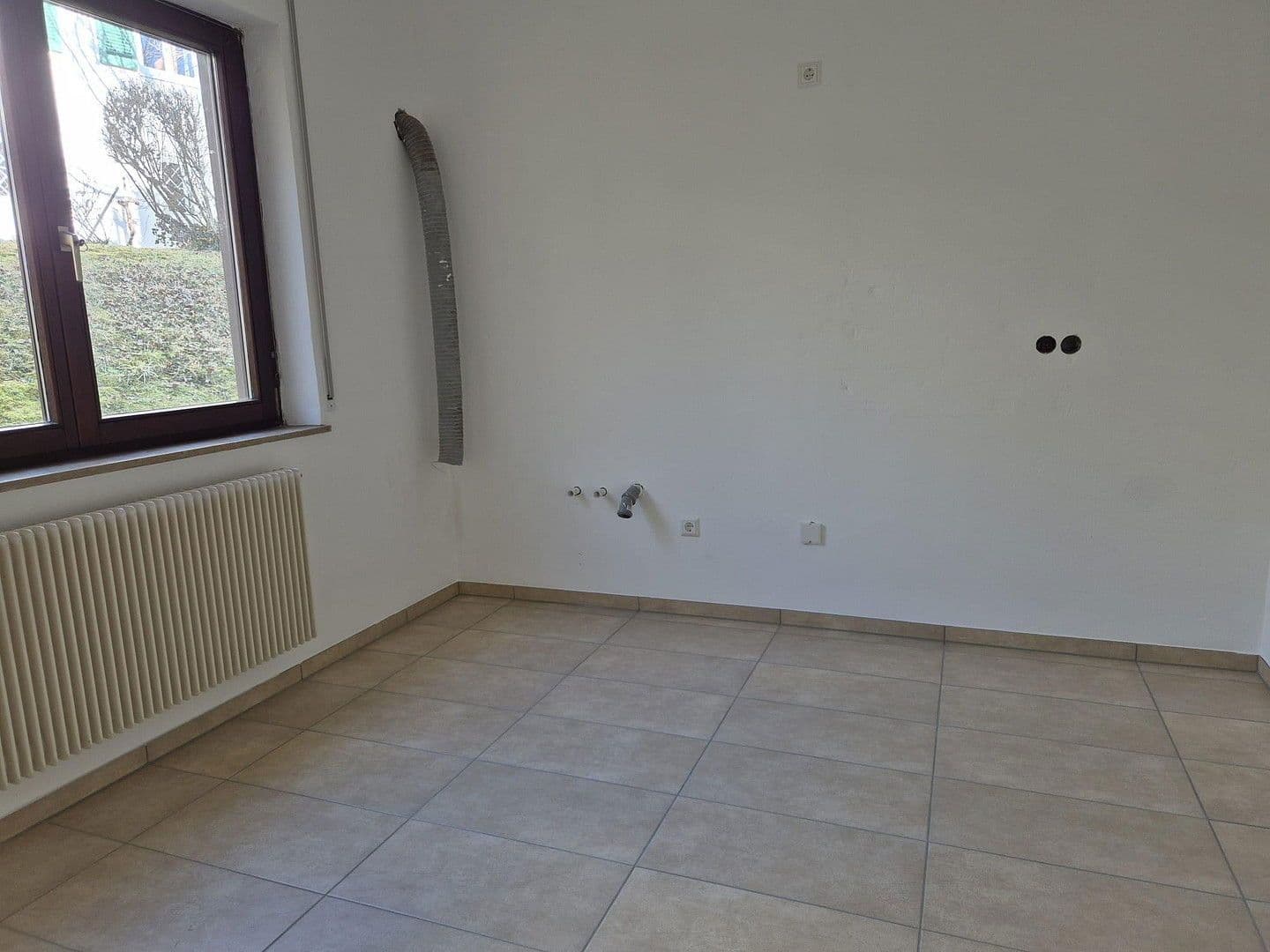 Pronájem bytu 3+1 78 m², Akazienweg 6, Schwäbisch Gmünd, Bádensko-Württembersko Pronájem bytu 3+1 78 m², Akazienweg 6, Schwäbisch Gmünd, Bádensko-Württembersko