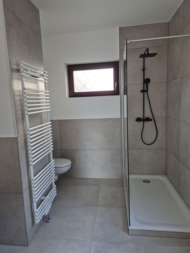 Pronájem bytu 3+1 78 m², Akazienweg 6, Schwäbisch Gmünd, Bádensko-Württembersko Pronájem bytu 3+1 78 m², Akazienweg 6, Schwäbisch Gmünd, Bádensko-Württembersko