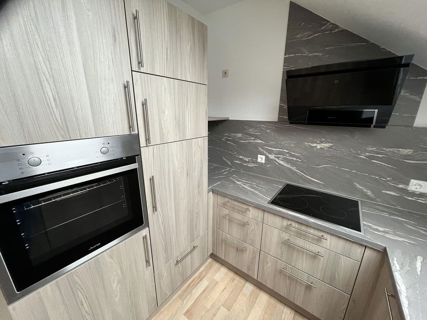 Pronájem bytu 3+1 62 m², Ingelfingen, Bádensko-Württembersko Pronájem bytu 3+1 62 m², Ingelfingen, Bádensko-Württembersko