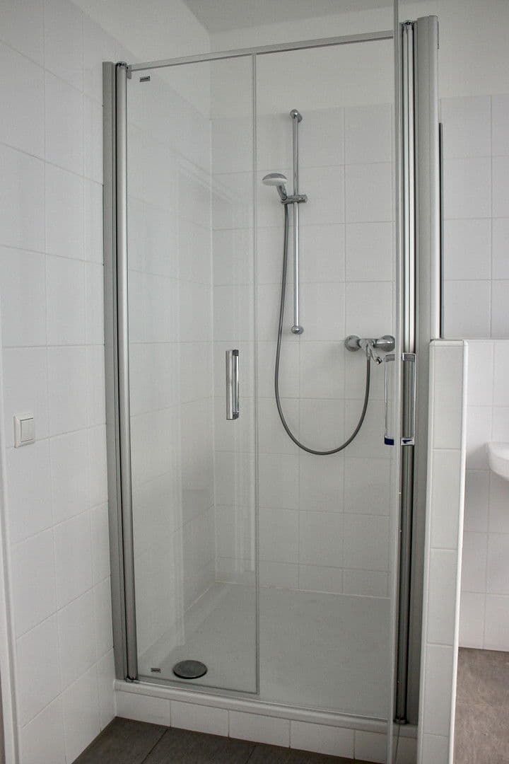 Pronájem bytu 5+1 114 m², Am Buchenbaum 21, Duisburg, Severní Porýní-Vestfálsko Pronájem bytu 5+1 114 m², Am Buchenbaum 21, Duisburg, Severní Porýní-Vestfálsko