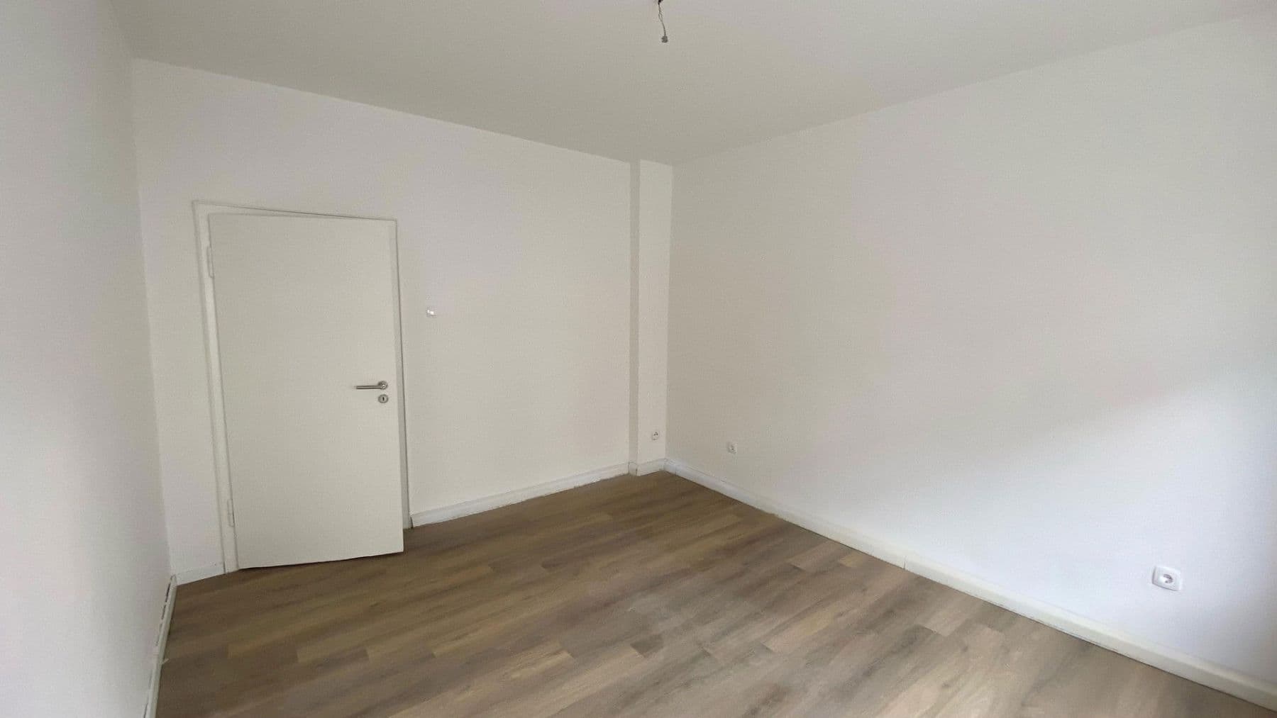 Pronájem bytu 2+1 51 m², Liebknechtstr. 87, Oberhausen, Severní Porýní-Vestfálsko Pronájem bytu 2+1 51 m², Liebknechtstr. 87, Oberhausen, Severní Porýní-Vestfálsko