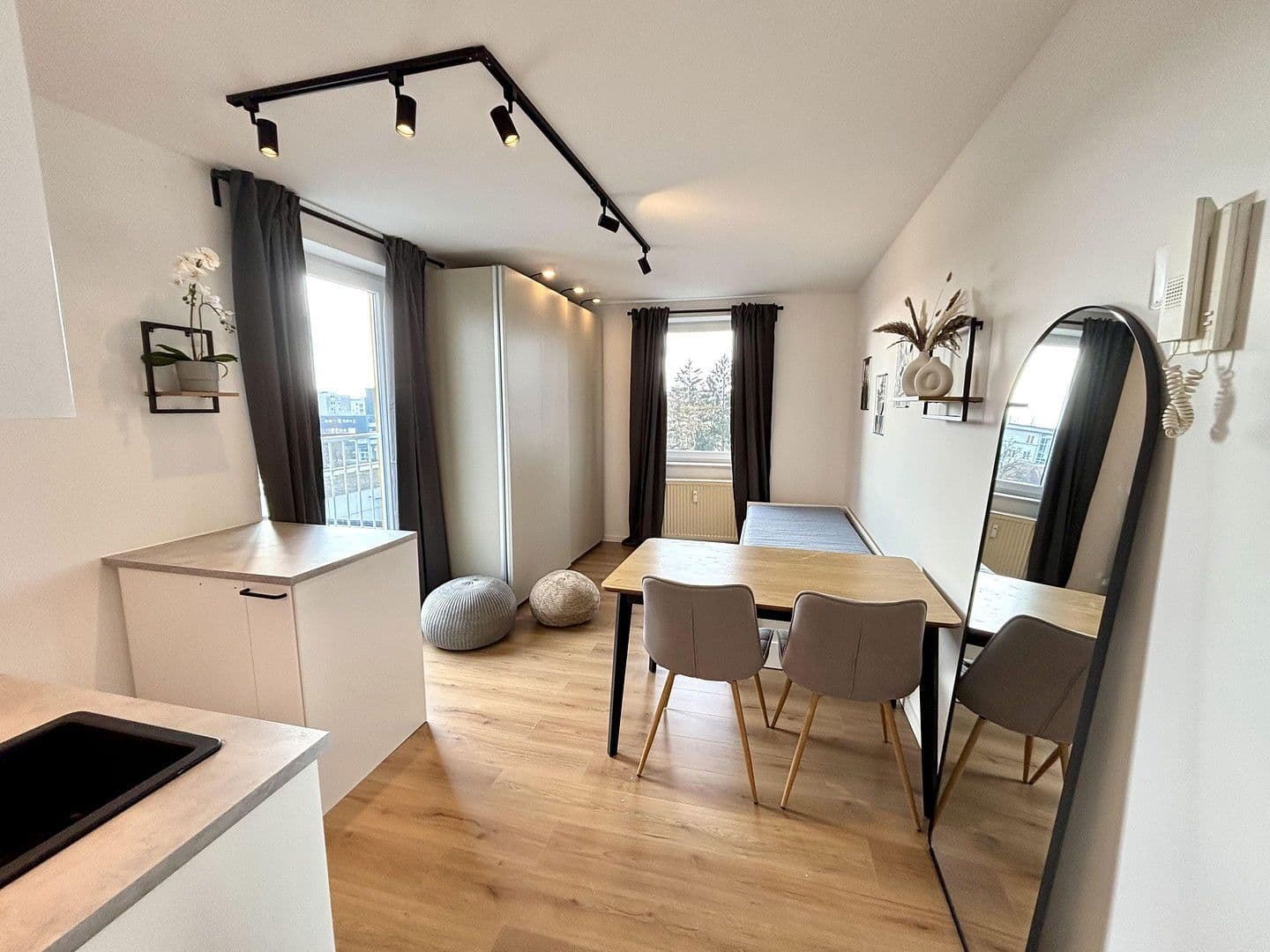 Pronájem bytu 1+1 23 m², Hörwarthstraße 4, München, Bavorsko Pronájem bytu 1+1 23 m², Hörwarthstraße 4, München, Bavorsko