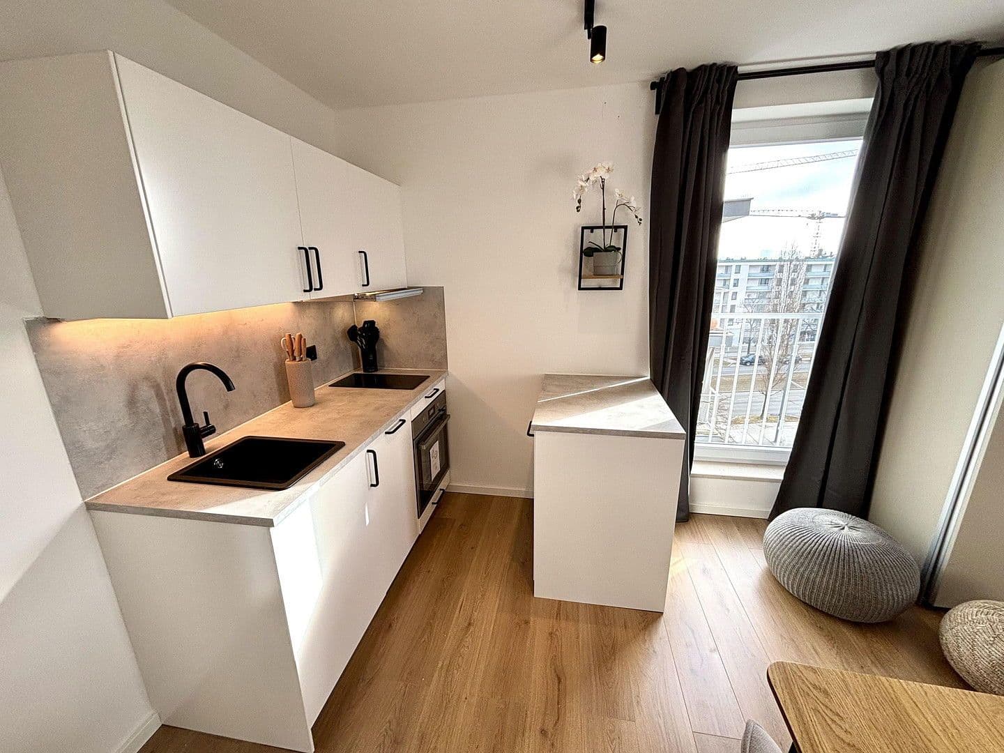 Pronájem bytu 1+1 23 m², Hörwarthstraße 4, München, Bavorsko Pronájem bytu 1+1 23 m², Hörwarthstraße 4, München, Bavorsko