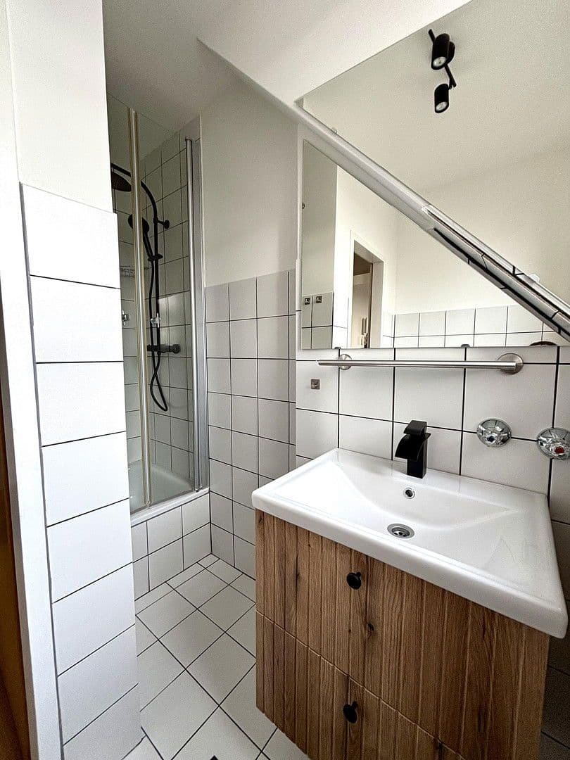 Pronájem bytu 1+1 23 m², Hörwarthstraße 4, München, Bavorsko Pronájem bytu 1+1 23 m², Hörwarthstraße 4, München, Bavorsko