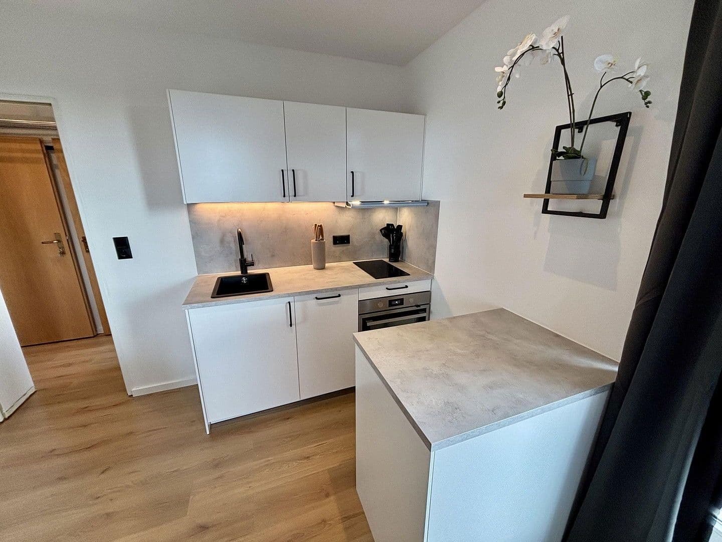 Pronájem bytu 1+1 23 m², Hörwarthstraße 4, München, Bavorsko Pronájem bytu 1+1 23 m², Hörwarthstraße 4, München, Bavorsko