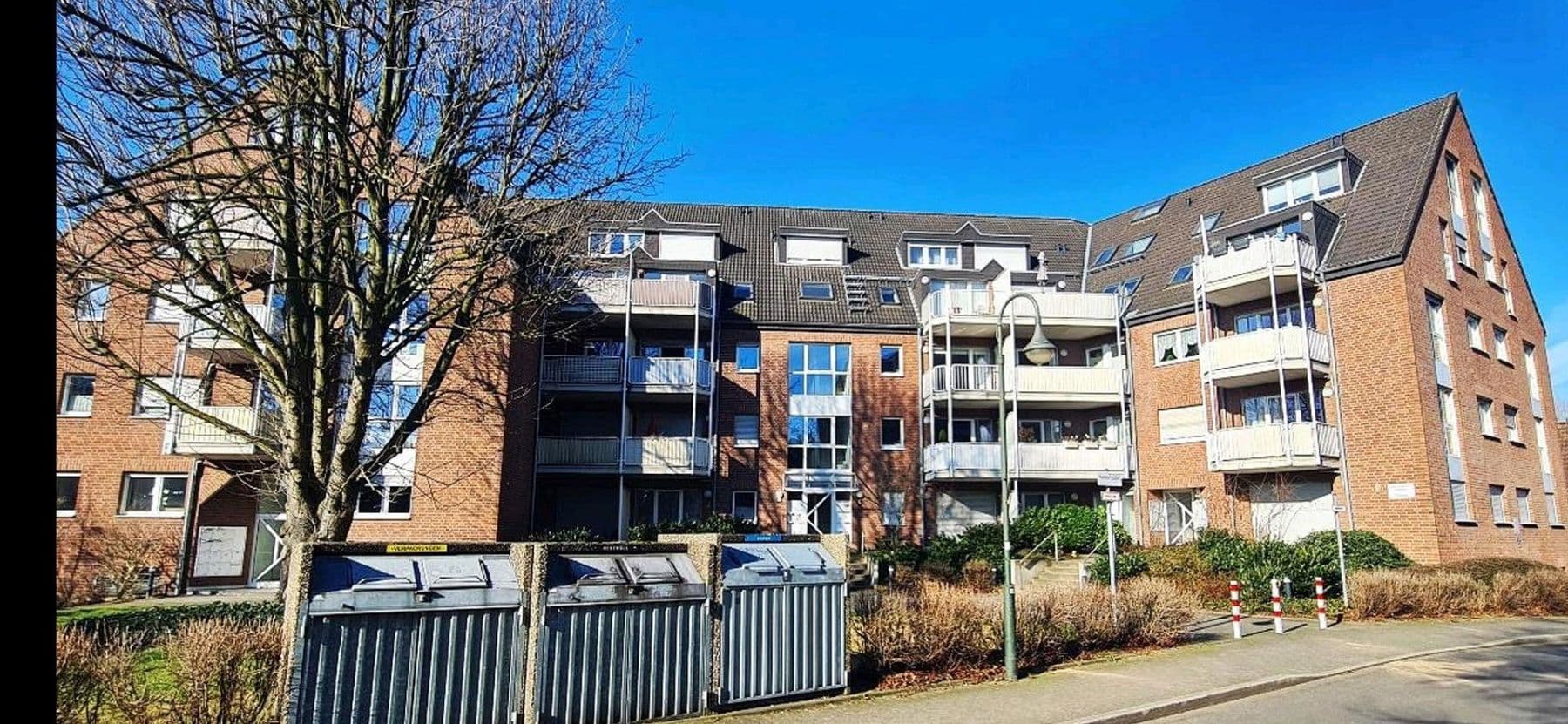 Pronájem bytu 1+1 41 m², Am Brückerbach 4, Düsseldorf, Severní Porýní-Vestfálsko Pronájem bytu 1+1 41 m², Am Brückerbach 4, Düsseldorf, Severní Porýní-Vestfálsko