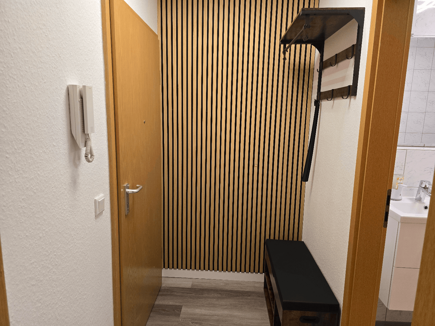 Pronájem bytu 1+1 41 m², Am Brückerbach 4, Düsseldorf, Severní Porýní-Vestfálsko Pronájem bytu 1+1 41 m², Am Brückerbach 4, Düsseldorf, Severní Porýní-Vestfálsko