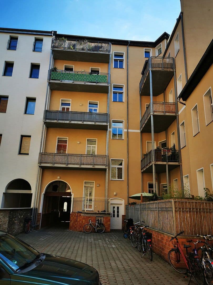 Pronájem bytu 2+1 84 m², Krukenbergstraße 1, Halle, Sasko-Anhaltsko Pronájem bytu 2+1 84 m², Krukenbergstraße 1, Halle, Sasko-Anhaltsko