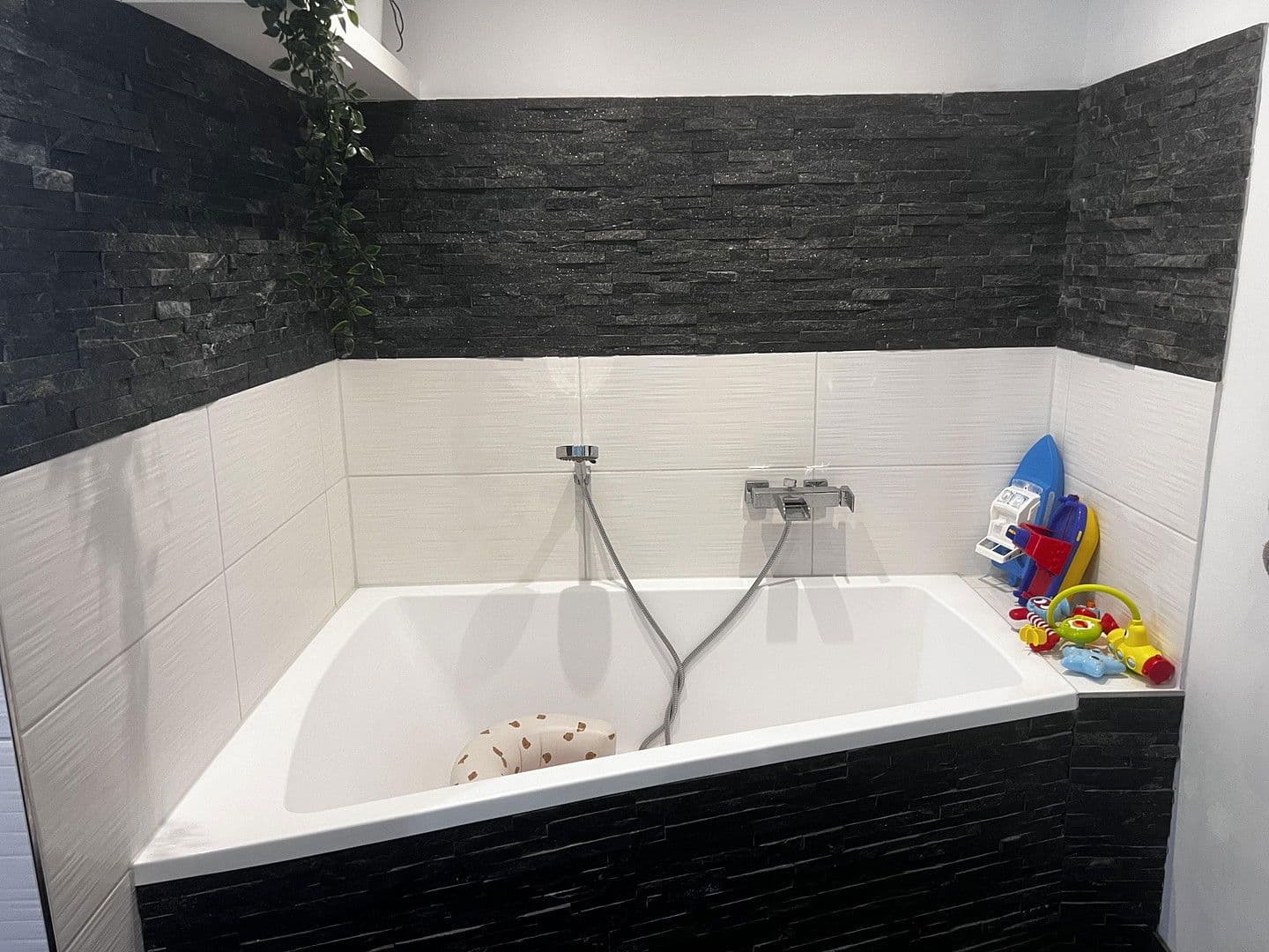 Prodej domu 220 m², pozemek 550 m², Tangstedt, Šlesvicko-Holštýnsko Prodej domu 220 m², pozemek 550 m², Tangstedt, Šlesvicko-Holštýnsko