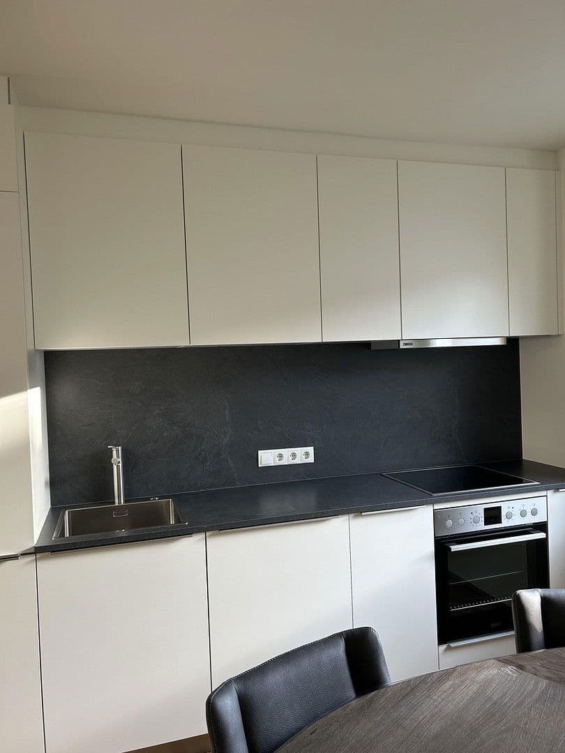 Pronájem bytu 3+1 66 m², Innsbruck, Tyrolsko Pronájem bytu 3+1 66 m², Innsbruck, Tyrolsko