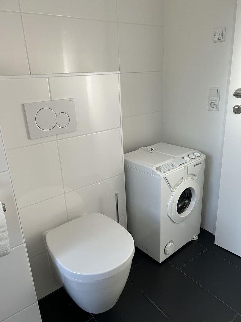 Pronájem bytu 3+1 66 m², Innsbruck, Tyrolsko Pronájem bytu 3+1 66 m², Innsbruck, Tyrolsko