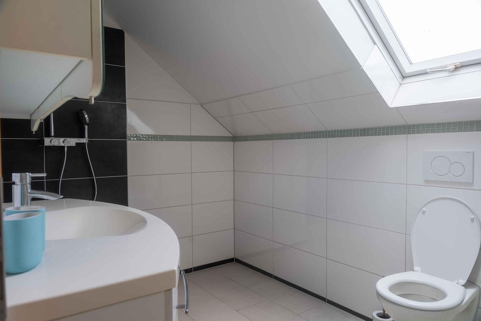 Prodej domu 130 m², pozemek 350 m², Seelze, Dolní Sasko Prodej domu 130 m², pozemek 350 m², Seelze, Dolní Sasko