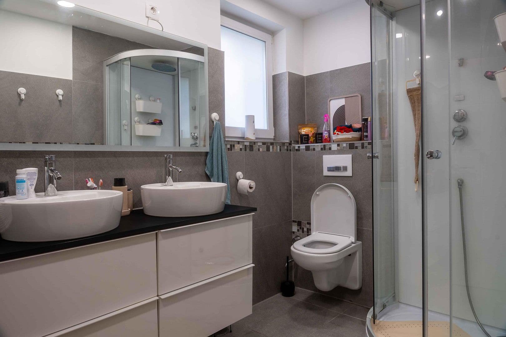 Prodej domu 130 m², pozemek 350 m², Seelze, Dolní Sasko Prodej domu 130 m², pozemek 350 m², Seelze, Dolní Sasko