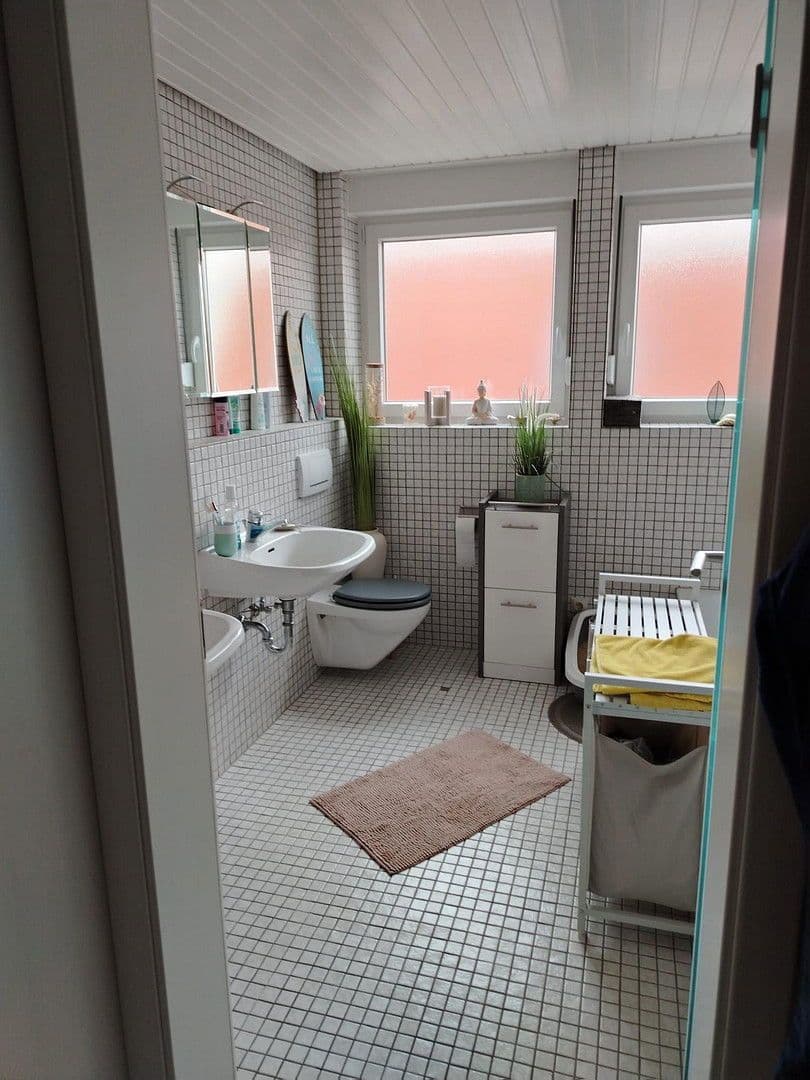 Prodej bytu 3+1 73 m², Waldenserstr. 22, Althengstett, Bádensko-Württembersko Prodej bytu 3+1 73 m², Waldenserstr. 22, Althengstett, Bádensko-Württembersko