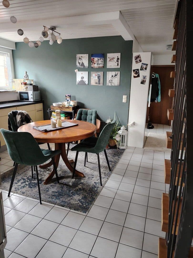 Prodej bytu 3+1 73 m², Waldenserstr. 22, Althengstett, Bádensko-Württembersko Prodej bytu 3+1 73 m², Waldenserstr. 22, Althengstett, Bádensko-Württembersko