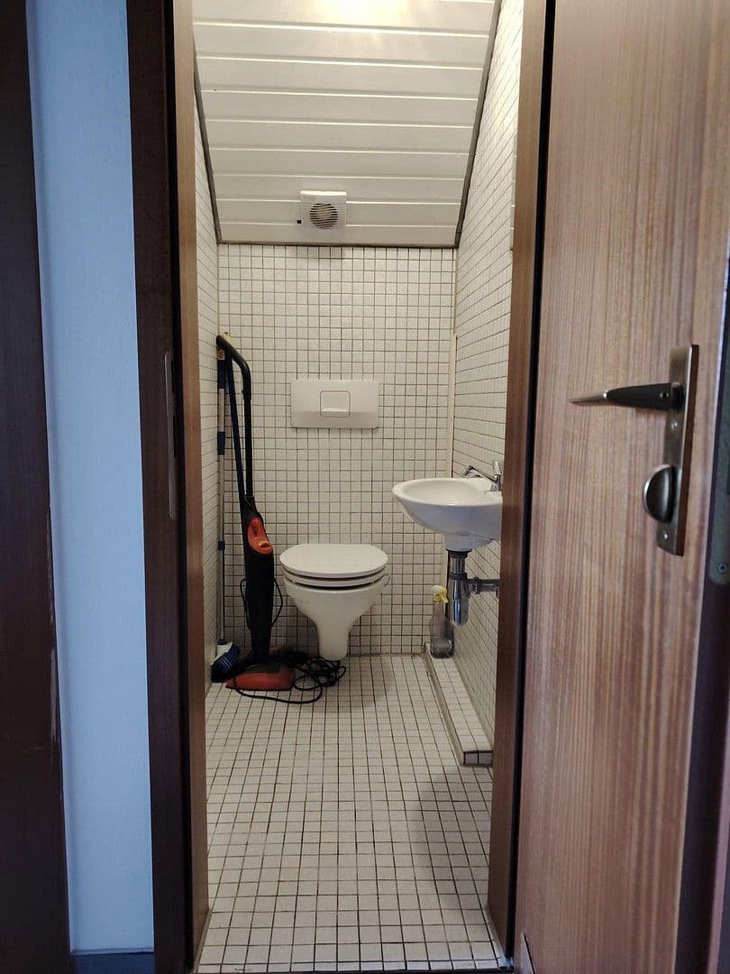 Prodej bytu 3+1 73 m², Waldenserstr. 22, Althengstett, Bádensko-Württembersko Prodej bytu 3+1 73 m², Waldenserstr. 22, Althengstett, Bádensko-Württembersko