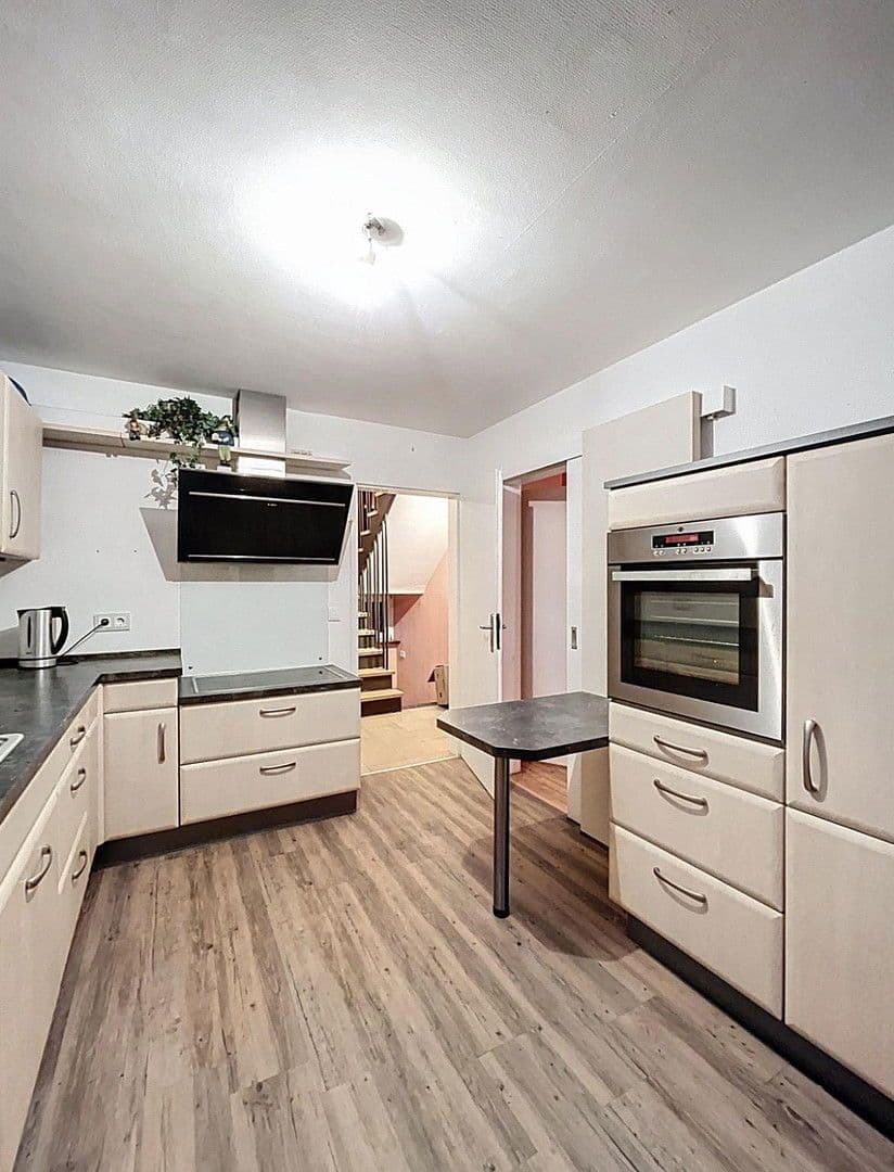 Prodej domu 138 m², pozemek 300 m², Sankt Ingbert, Země Sársko Prodej domu 138 m², pozemek 300 m², Sankt Ingbert, Země Sársko