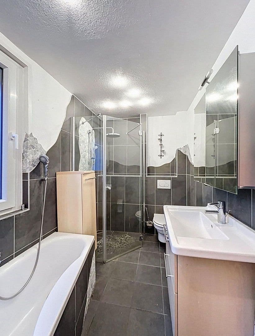 Prodej domu 138 m², pozemek 300 m², Sankt Ingbert, Země Sársko Prodej domu 138 m², pozemek 300 m², Sankt Ingbert, Země Sársko