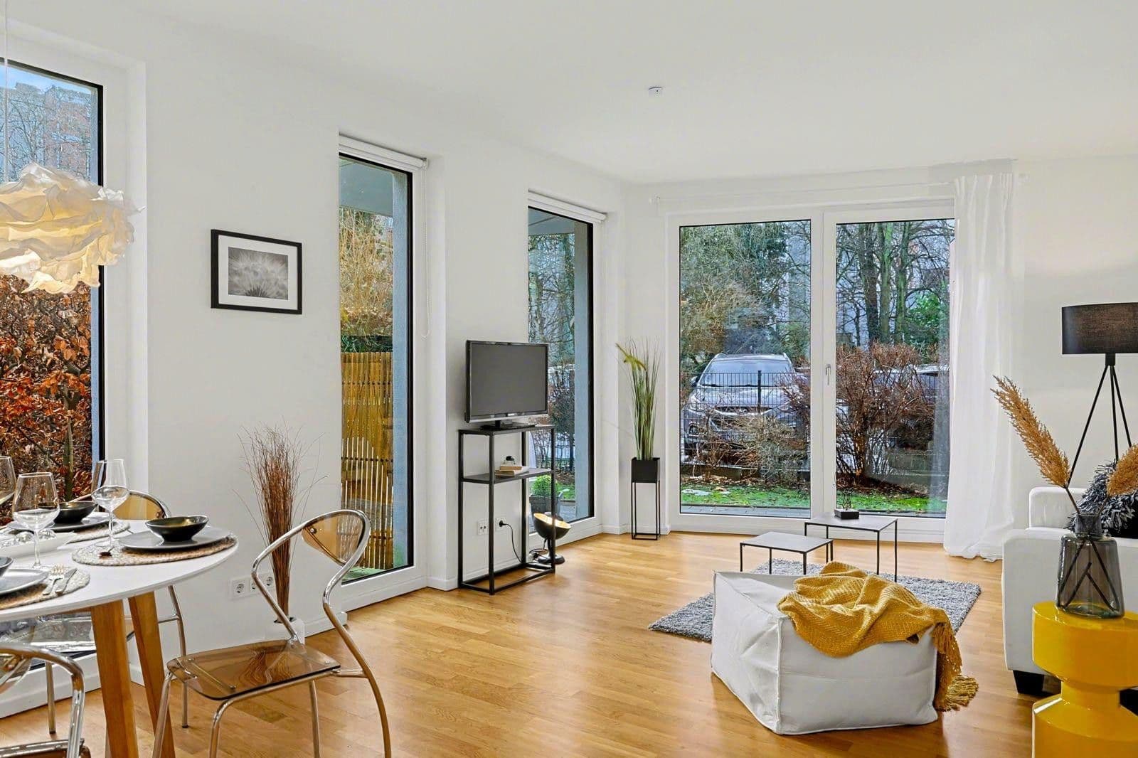 Pronájem bytu 3+1 85 m², Eimsbütteler Chaussee 45, Hamburg, Hamburg Pronájem bytu 3+1 85 m², Eimsbütteler Chaussee 45, Hamburg, Hamburg