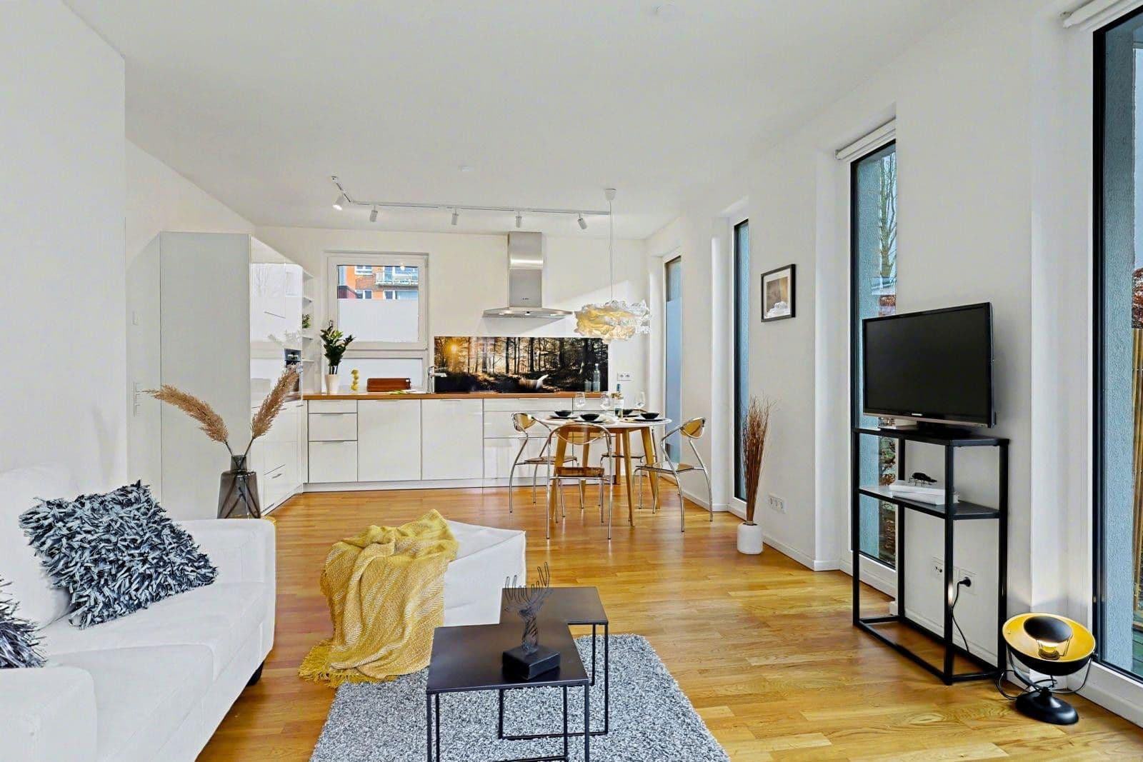 Pronájem bytu 3+1 85 m², Eimsbütteler Chaussee 45, Hamburg, Hamburg Pronájem bytu 3+1 85 m², Eimsbütteler Chaussee 45, Hamburg, Hamburg