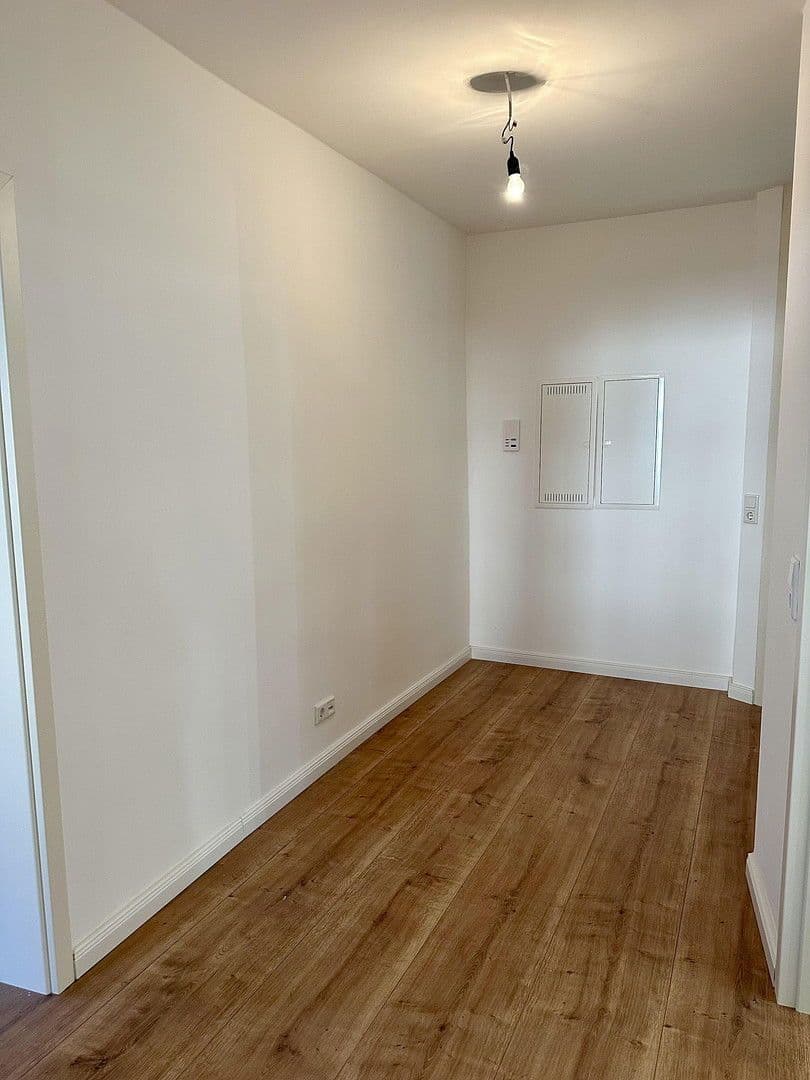 Pronájem bytu 1+kk 56 m², Stuttgart, Bádensko-Württembersko Pronájem bytu 1+kk 56 m², Stuttgart, Bádensko-Württembersko