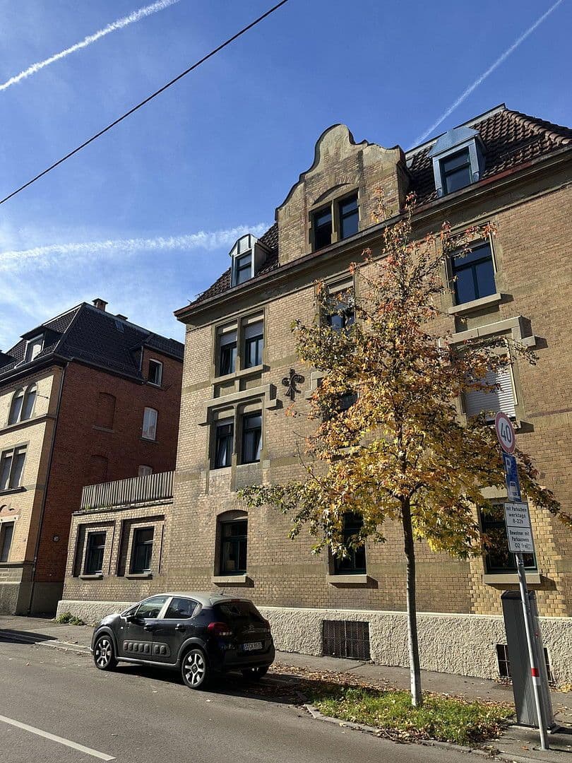 Pronájem bytu 1+kk 56 m², Stuttgart, Bádensko-Württembersko Pronájem bytu 1+kk 56 m², Stuttgart, Bádensko-Württembersko