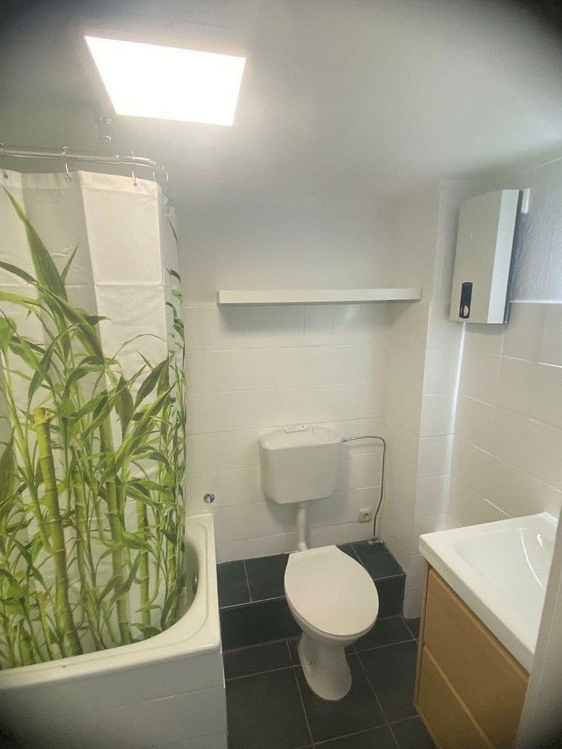 Pronájem bytu 3+1 73 m², Lübeck, Šlesvicko-Holštýnsko Pronájem bytu 3+1 73 m², Lübeck, Šlesvicko-Holštýnsko