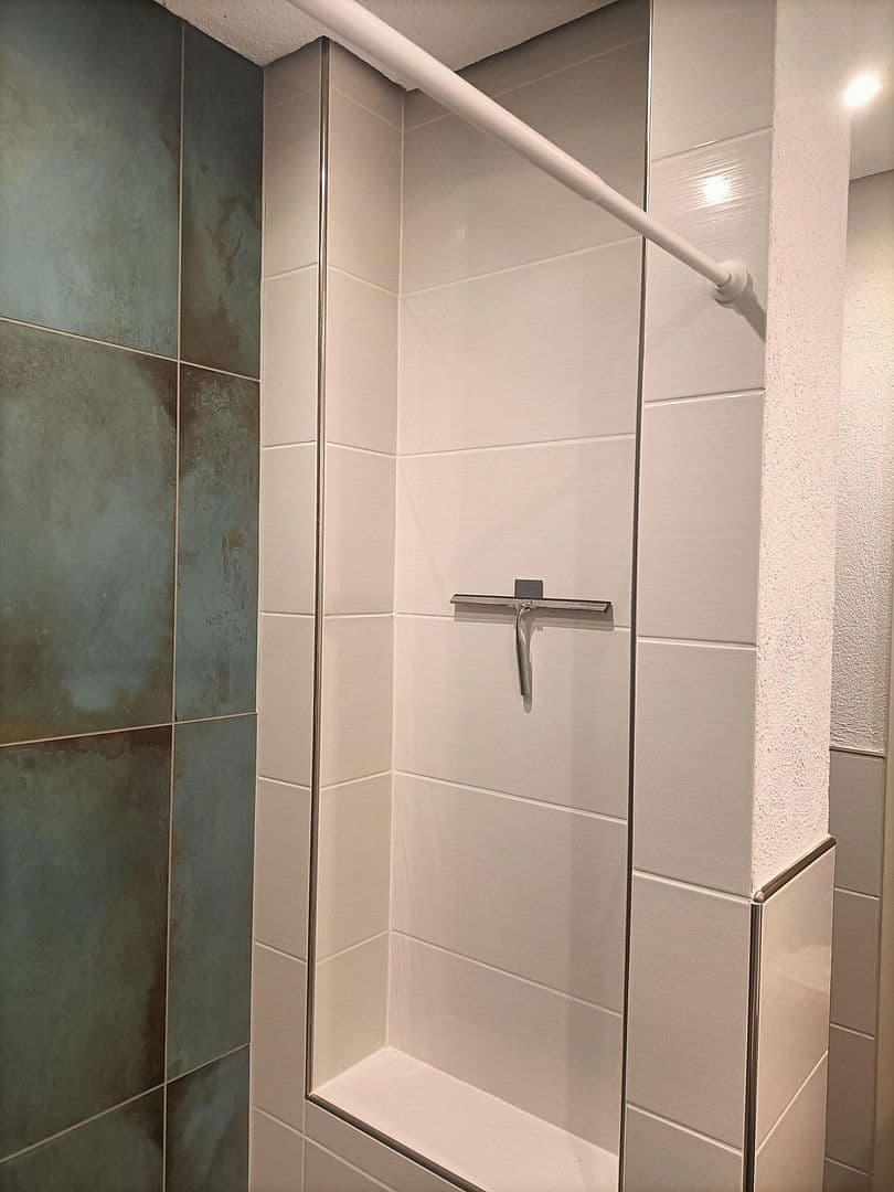 Pronájem bytu 3+1 80 m², Ludwigshafen am Rhein, Porýní-Falc Pronájem bytu 3+1 80 m², Ludwigshafen am Rhein, Porýní-Falc