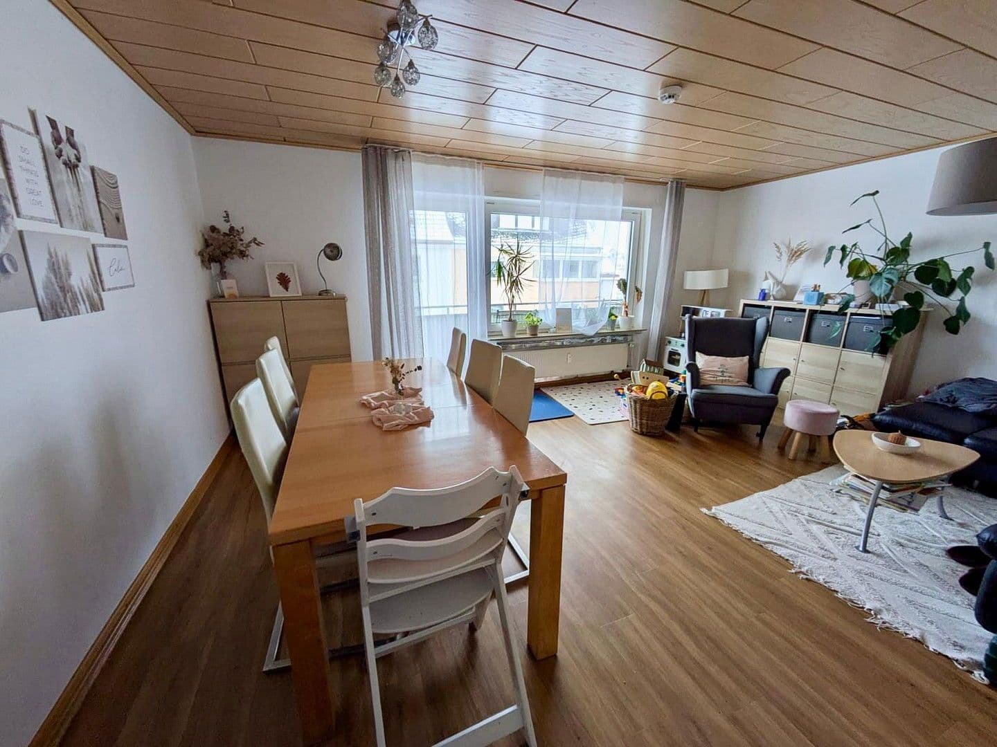 Pronájem bytu 3+1 77 m², Schiessgärten 21, Gießen, Hessen Pronájem bytu 3+1 77 m², Schiessgärten 21, Gießen, Hessen