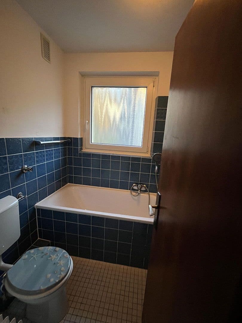 Pronájem bytu 3+kk 80 m², Bochumer Str. 72 a, Hattingen, Severní Porýní-Vestfálsko Pronájem bytu 3+kk 80 m², Bochumer Str. 72 a, Hattingen, Severní Porýní-Vestfálsko