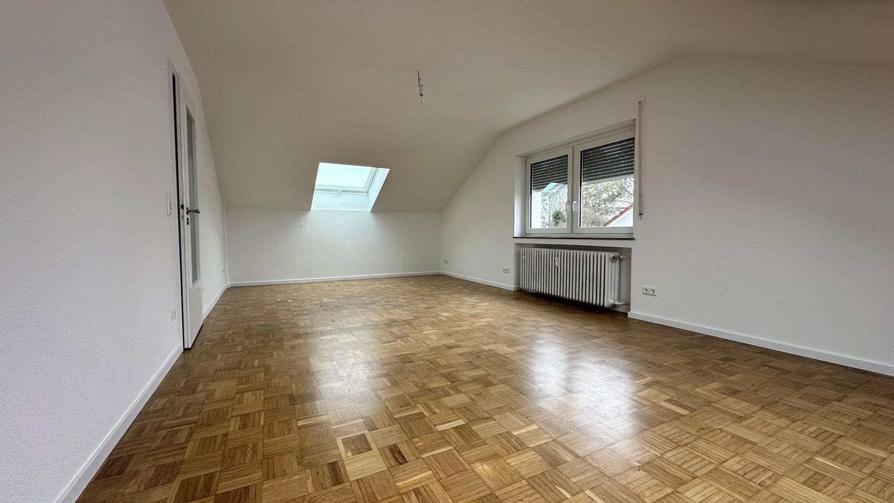 Pronájem bytu 2+kk 57 m², Sindelfingen, Bádensko-Württembersko Pronájem bytu 2+kk 57 m², Sindelfingen, Bádensko-Württembersko