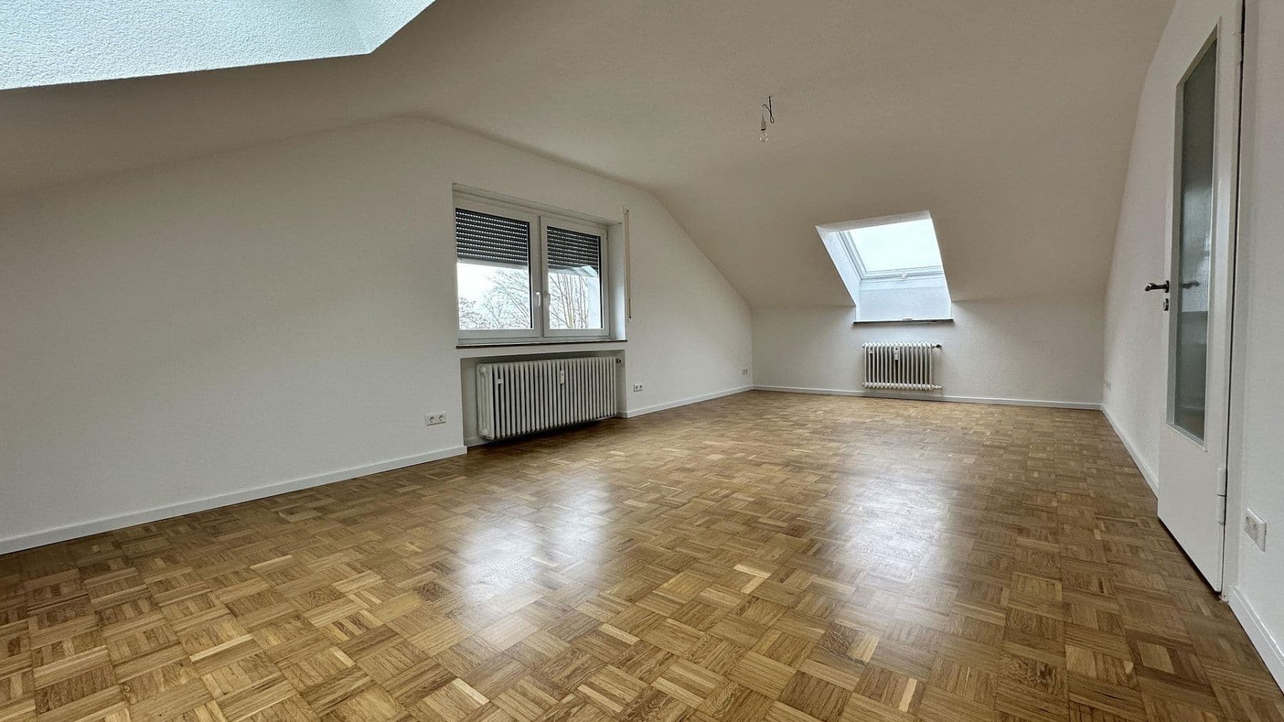 Pronájem bytu 2+kk 57 m², Sindelfingen, Bádensko-Württembersko Pronájem bytu 2+kk 57 m², Sindelfingen, Bádensko-Württembersko