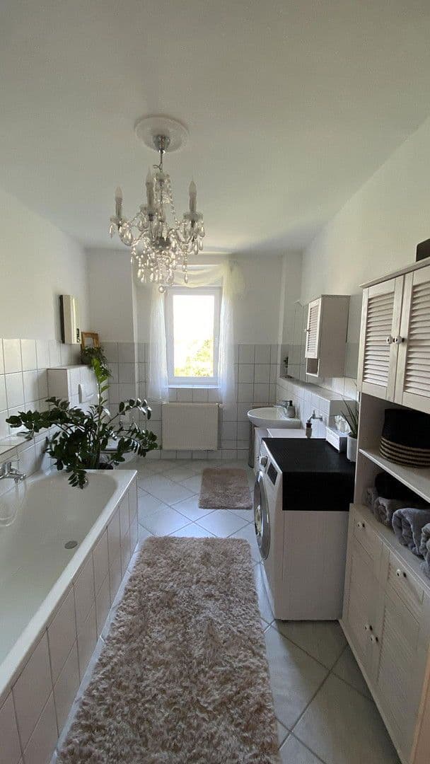 Prodej domu 256 m², pozemek 380 m², Mainz, Porýní-Falc Prodej domu 256 m², pozemek 380 m², Mainz, Porýní-Falc