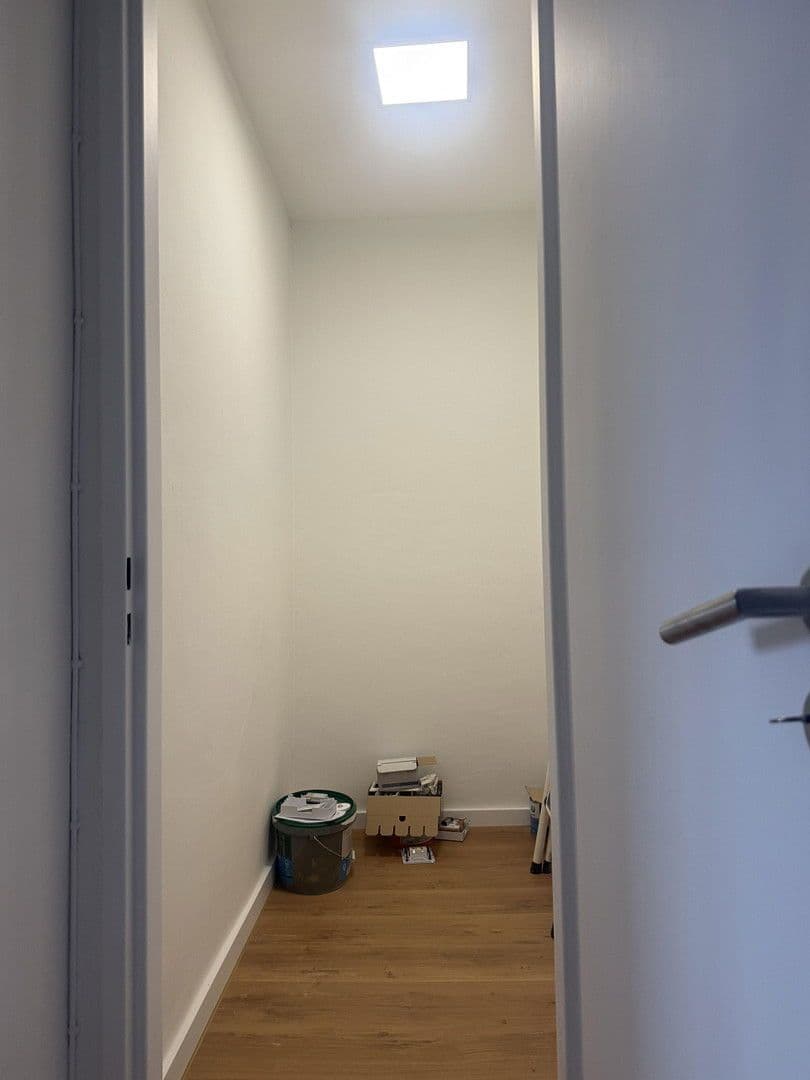 Pronájem bytu 3+1 76 m², Stitzenburgstraße 1, Stuttgart, Bádensko-Württembersko Pronájem bytu 3+1 76 m², Stitzenburgstraße 1, Stuttgart, Bádensko-Württembersko