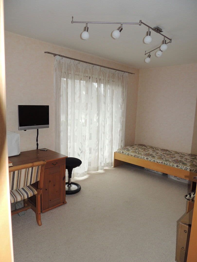 Prodej domu 181 m², pozemek 617 m², Hangstraße 18, Nünschweiler, Porýní-Falc Prodej domu 181 m², pozemek 617 m², Hangstraße 18, Nünschweiler, Porýní-Falc