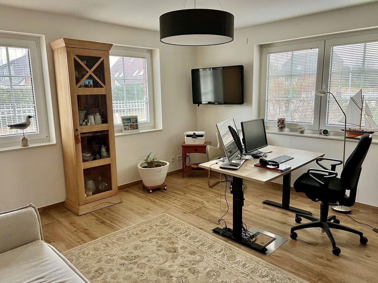 Prodej domu 190 m², pozemek 670 m², Stelle, Dolní Sasko Prodej domu 190 m², pozemek 670 m², Stelle, Dolní Sasko