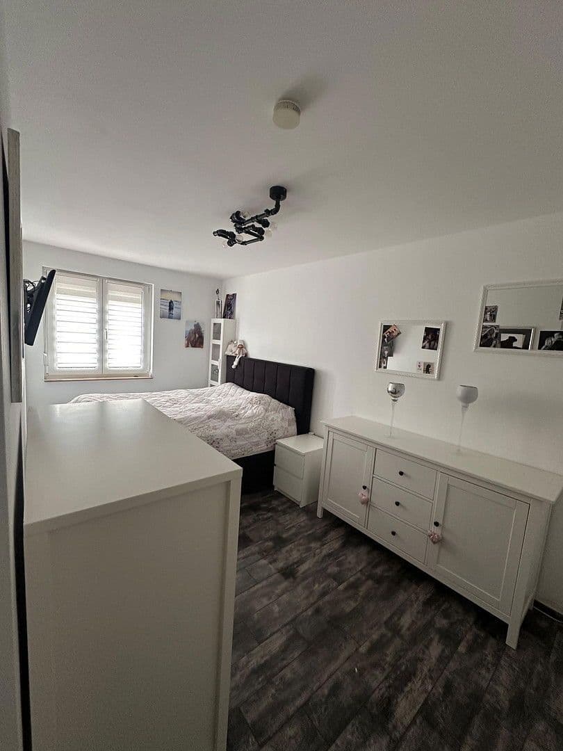 Prodej domu 130 m², pozemek 149 m², Glienicke/Nordbahn, Braniborsko Prodej domu 130 m², pozemek 149 m², Glienicke/Nordbahn, Braniborsko