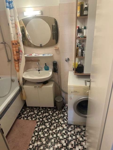 Prodej bytu 3+1 80 m², Gelbhofstrasse 5, München Großhadern, Bavorsko Prodej bytu 3+1 80 m², Gelbhofstrasse 5, München Großhadern, Bavorsko